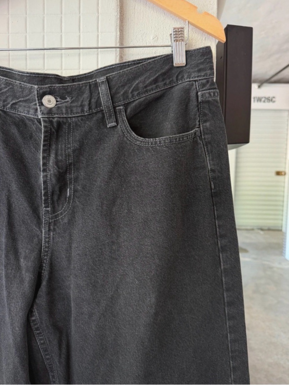 black old navy mid rise wow baggy wide leg jeans - Picture 3 of 6